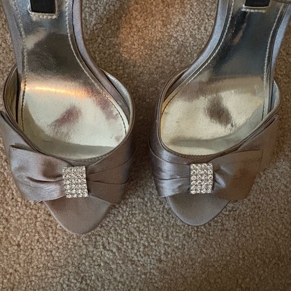 Nina New York Satin Open Toe Ankle Strap Rhinestone Ornament Heels - Picture 4 of 8